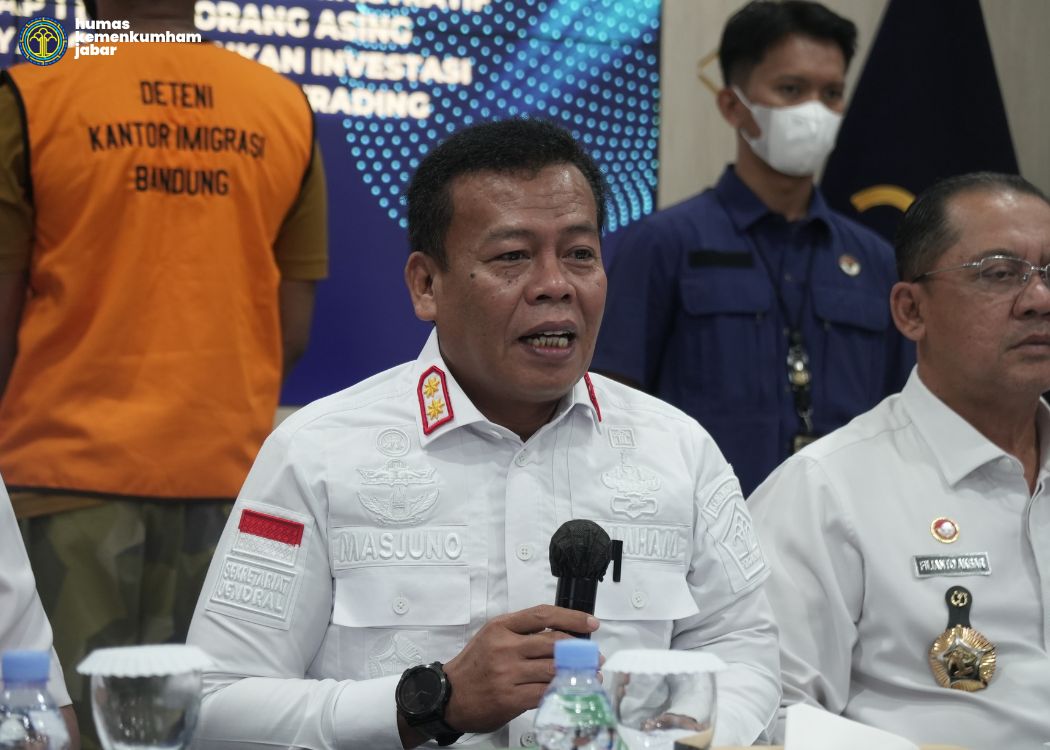 Diduga Lakukan Investasi Bodong Dan Penipuan Forex Trading, Kemenkumham  Jabar Lakukan Deportasi 1 (Satu) WNA Nigeria