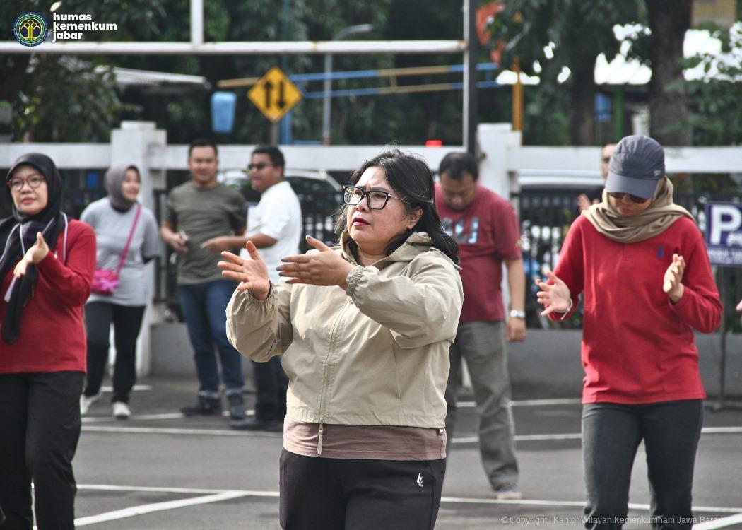 691784e4696740fbb41683f788ab67e9