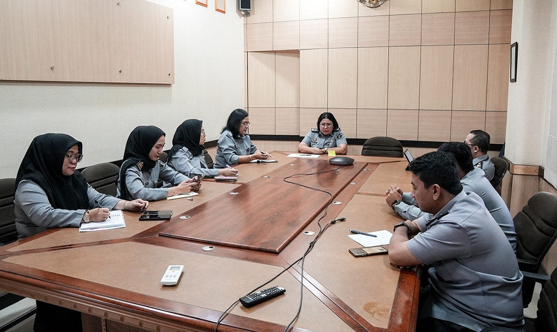 Mantapkan Pelaksanaan Program Kerja AHU, Kemenkum Jabar Laksanakan Rapat Internalisasi Tugas dan Fungsi