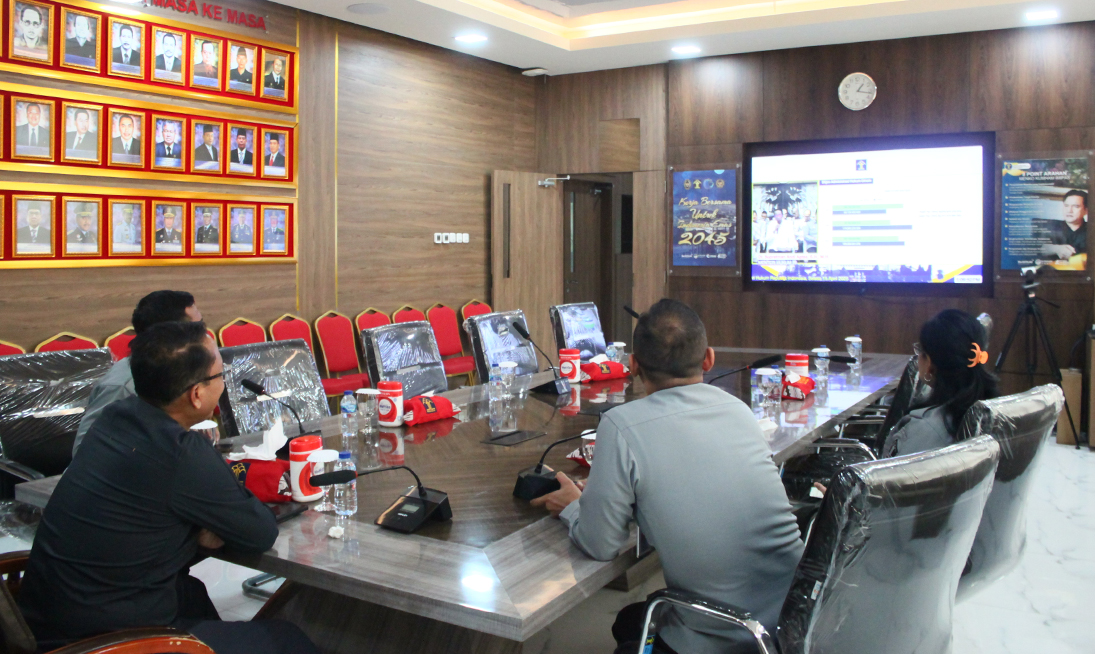 Kanwil Kemenkum Jabar Saksikan Konfrensi Pers Menteri Hukum RI Terkait Capaian Kinerja Triwulan I dan Update Isu Aktual