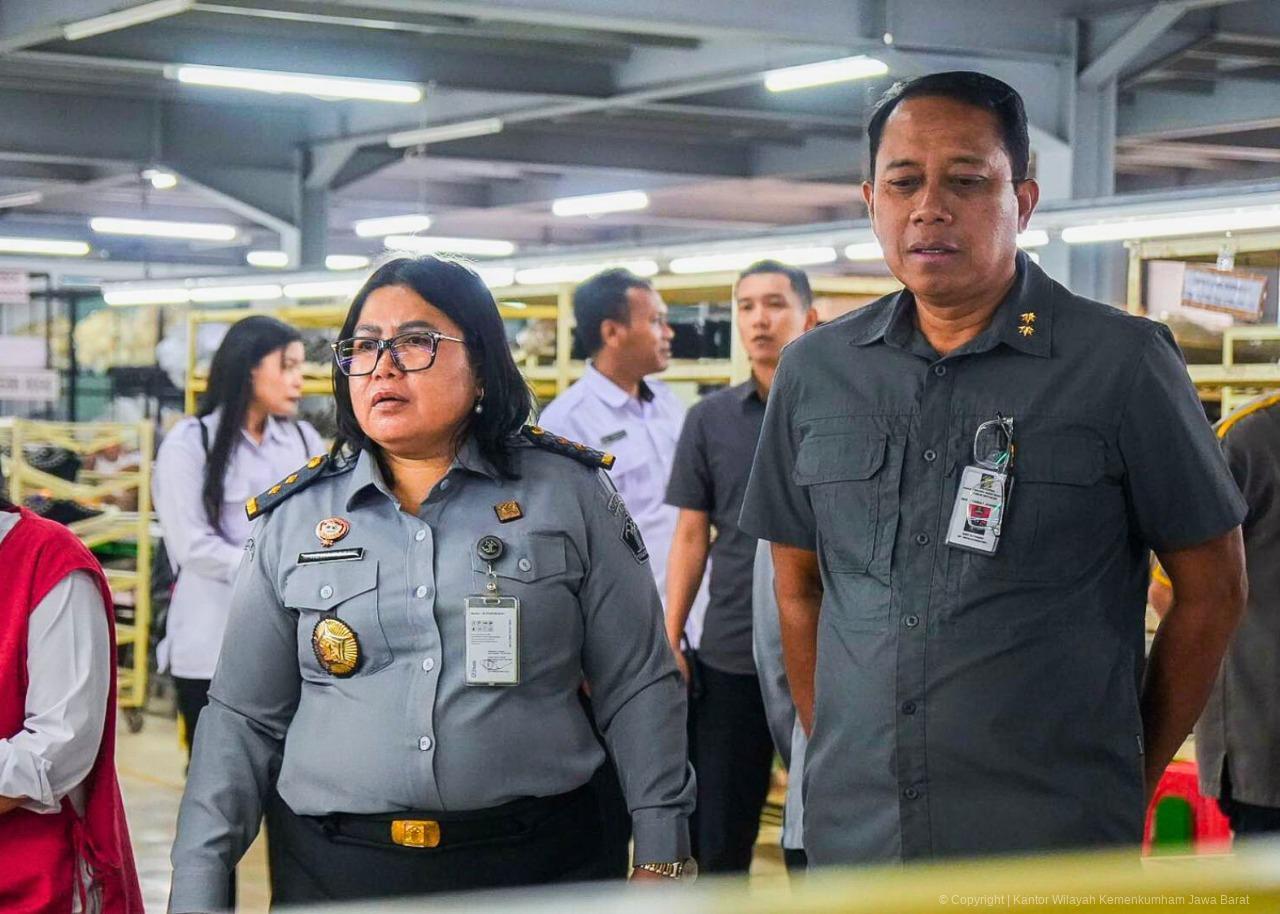 dd8074fb9aa44f4eb825bdae9d0a2b00