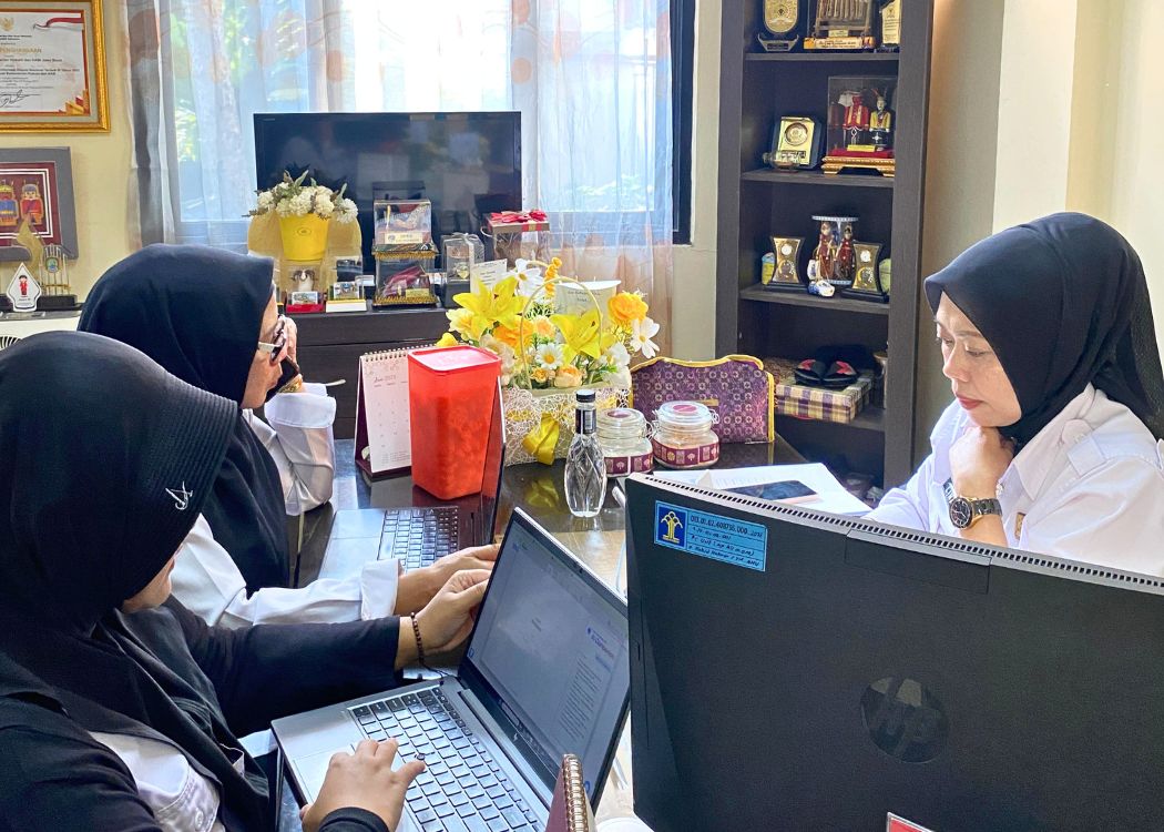 Pelatihan Paralegal Serentak Khusus Kelompok Keluarga Sadar Hukum (Kadarkum) Angkatan II Tahun 2025 hari Kedua