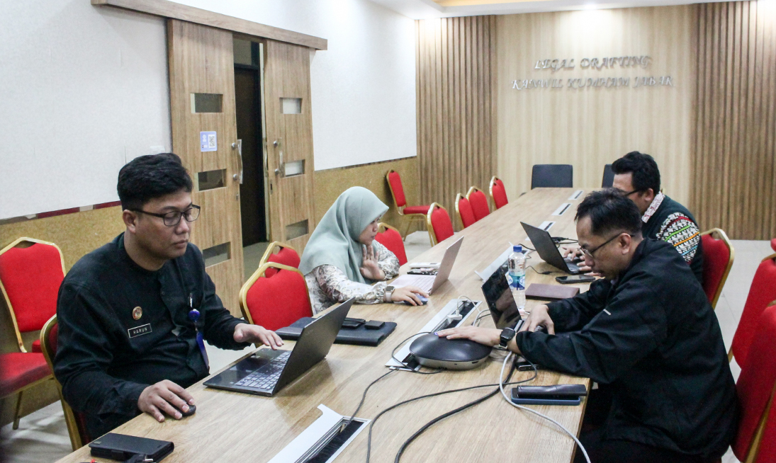 Dari Pesantren hingga Penanggulangan Bencana, Kanwil Kemenkum Jabar Harmonisasi 5 Raperbup Indramayu