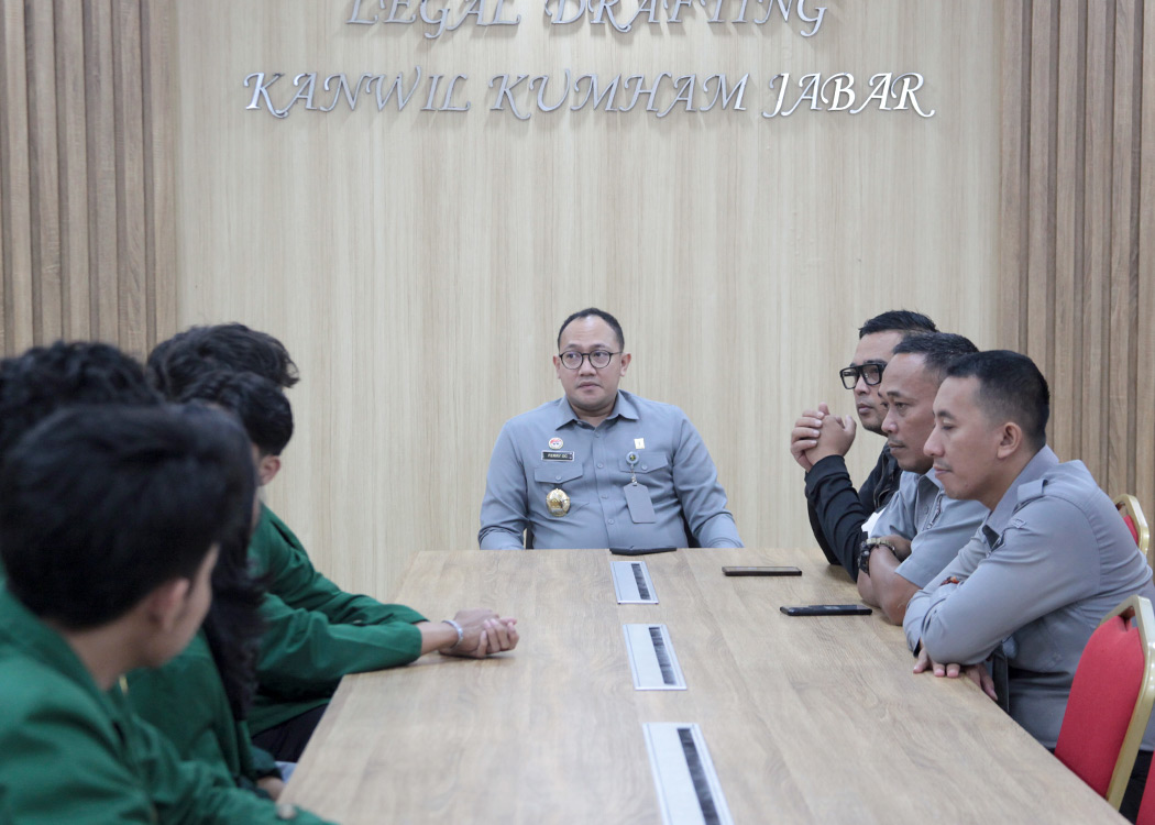 Kanwil Kemenkum Jabar Terima Audiensi Bersama Perwakilan BEM Universitas Pasundan