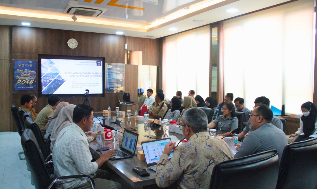 Perkuat Kualitas Regulasi, Kemenkum Jabar Gandeng Puluhan Instansi Daerah dalam Rakor Strategis