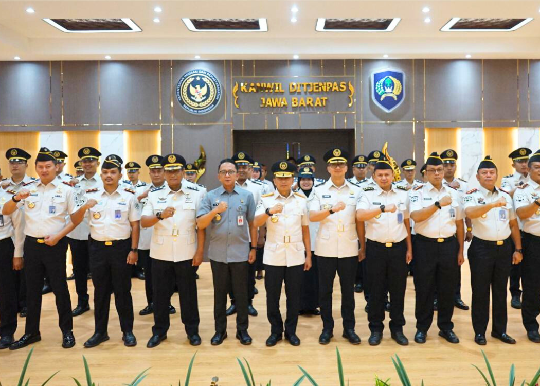 Kemenkum Jabar Perkuat Sinergitas, Hadiri Pengambilan Sumpah 22 Pejabat Manajerial Ditjenpas